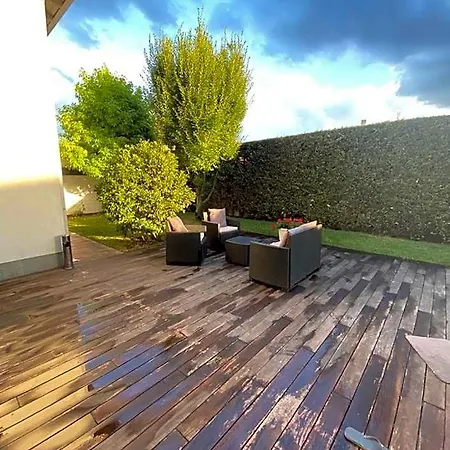 Wooden House 4*